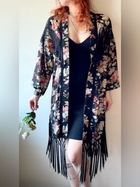 Miss Me Black Floral Fringe Kimono Duster Small Boho Western Romantic